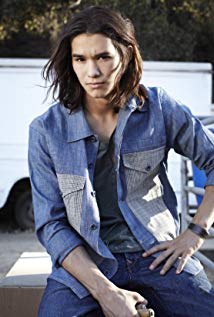 How tall is BooBoo Stewart?